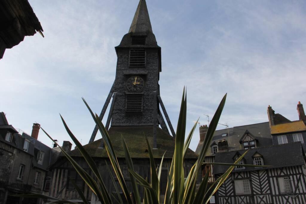 Cosy Studio Place Sainte Catherine Honfleur Exterior photo