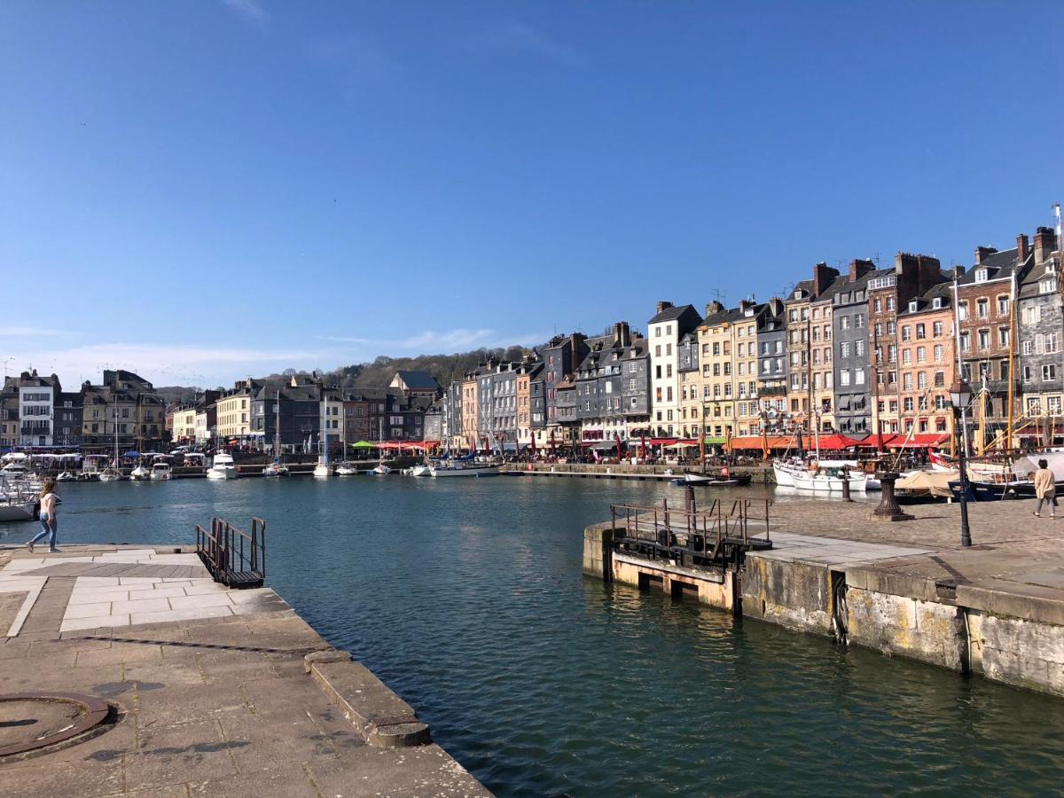 Cosy Studio Place Sainte Catherine Honfleur Exterior photo
