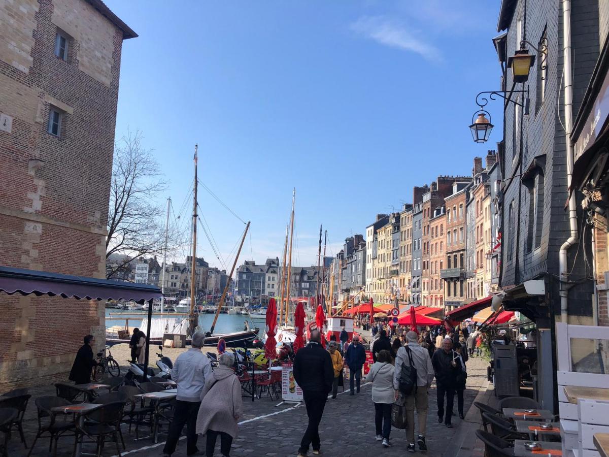 Cosy Studio Place Sainte Catherine Honfleur Exterior photo